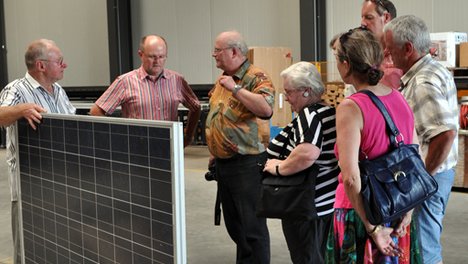 Im "Neue Energien Forum" wird den Besuchern aus Osterholz das Gesamtprojekt vorgestellt.
